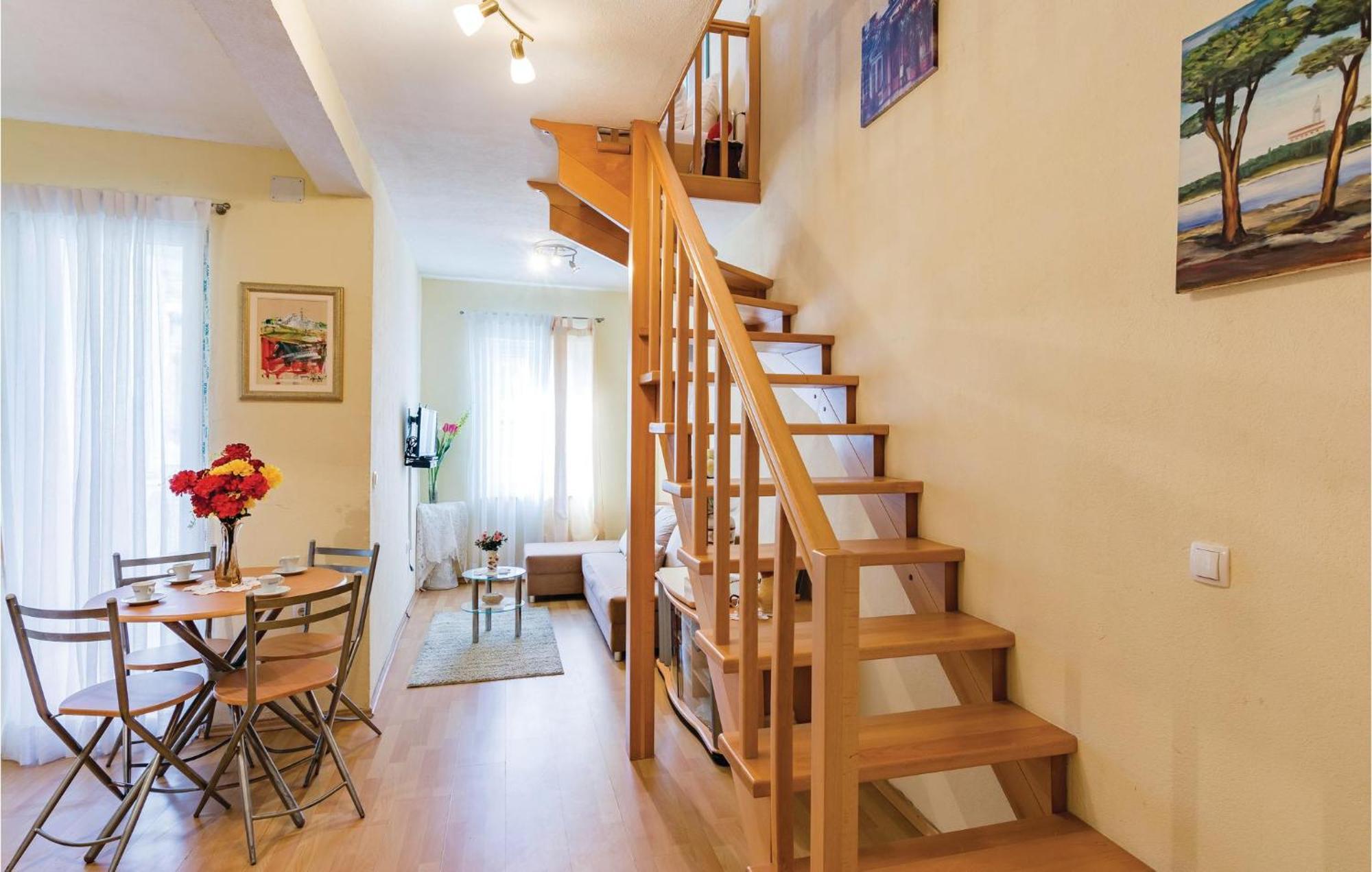 Gorgeous In With Wifi Apartment