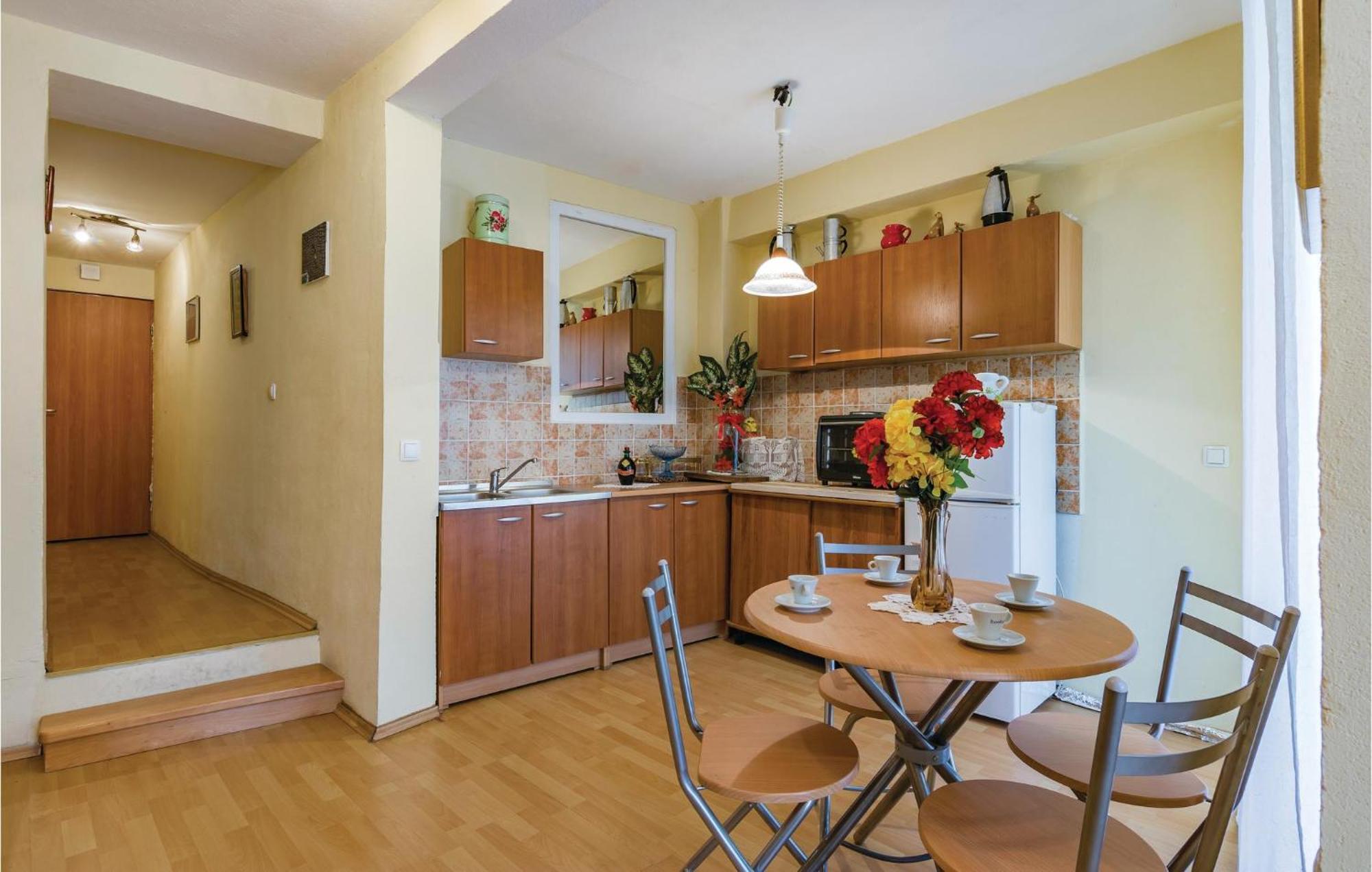 Appartement Gorgeous In With Wifi