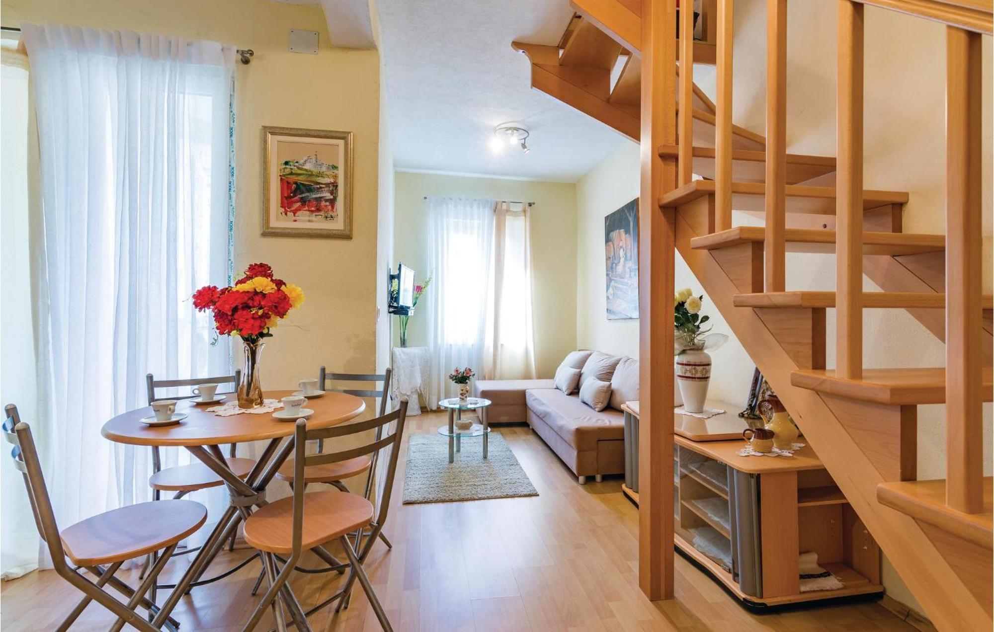 Appartement Gorgeous In With Wifi